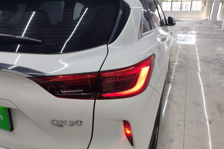 Used Infiniti QX50 2020 Revised Version 2.0T All-Wheel Drive Elite Edition Right Rear Taillight