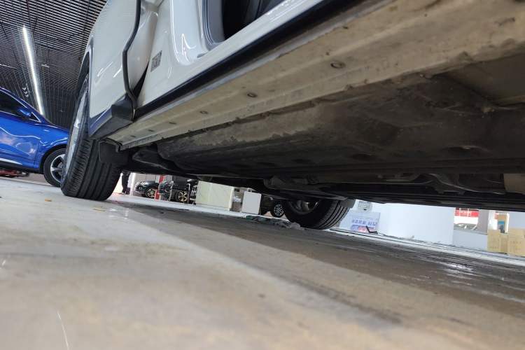 Used Infiniti QX50 2020 Revised Version 2.0T All-Wheel Drive Elite Edition Right Side Sill