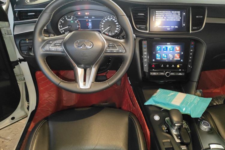Used Infiniti QX50 2020 2.0T All-Wheel-Drive Elite Version Steering Wheel