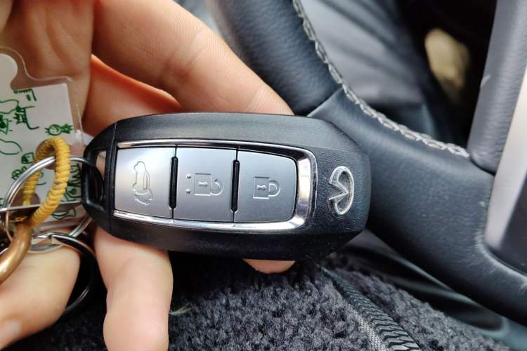 Used Infiniti QX50 2020 2.0T Two-Wheel Drive Fashion Edition Vehicle Key