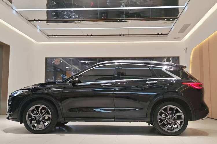 Used Infiniti QX50 2022 2.0T Two-Wheel Drive Navigation Edition Exterior 3