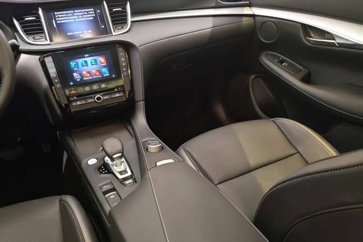 Used Infiniti QX50 2022 2.0T Two-Wheel Drive Navigation Edition Interior 4