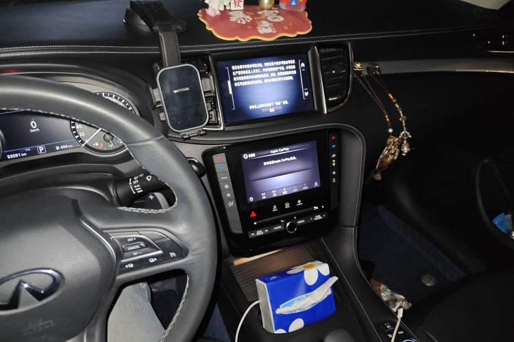 Used Infiniti QX50 2022 2.0T Two-Wheel Drive Navigation Edition Audio And AC Panel