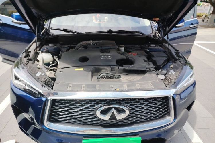Used Infiniti QX50 2022 2.0T Two-Wheel Drive Navigation Edition Engine Bay