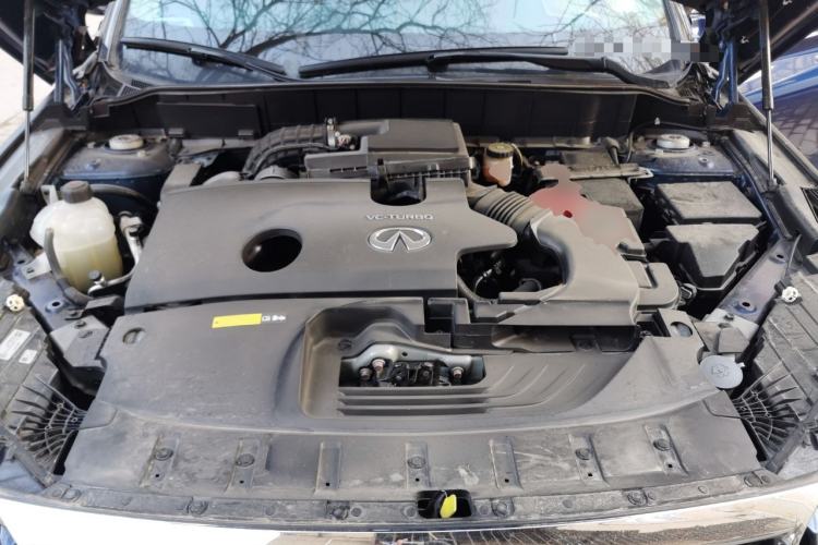 Used Infiniti QX50 2022 2.0T Two-Wheel Drive Navigation Edition Engine Bay