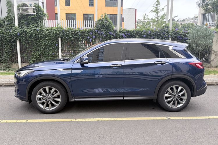Used Infiniti QX50 2022 2.0T Two-Wheel Drive Fashion Edition Exterior 2
