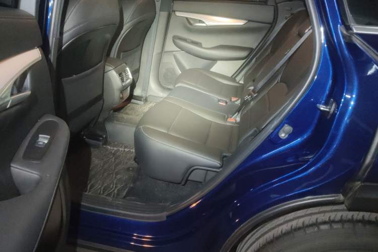 Used Infiniti QX50 2022 2.0T Two-Wheel Drive Fashion Edition Interior 4