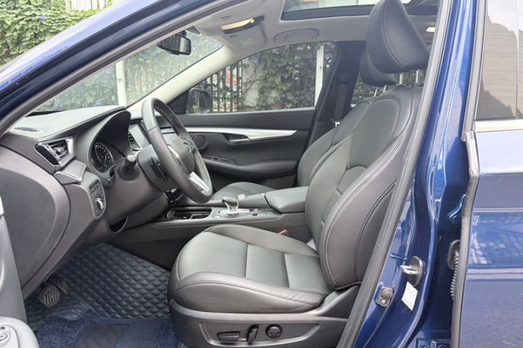 Used Infiniti QX50 2022 2.0T Two-Wheel Drive Fashion Edition Left Front Seat