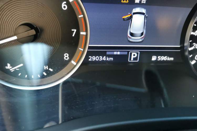 Used Infiniti QX50 2022 2.0T Two-Wheel Drive Navigation Edition Odometer Close Up