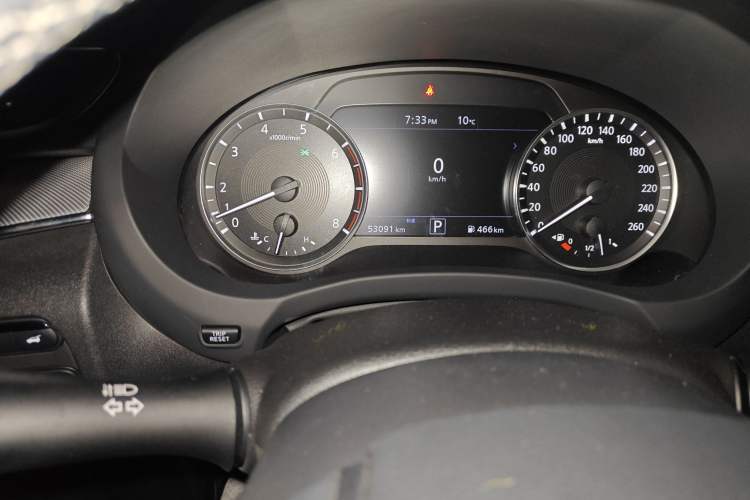 Used Infiniti QX50 2022 2.0T Two-Wheel Drive Navigation Edition Odometer Close Up