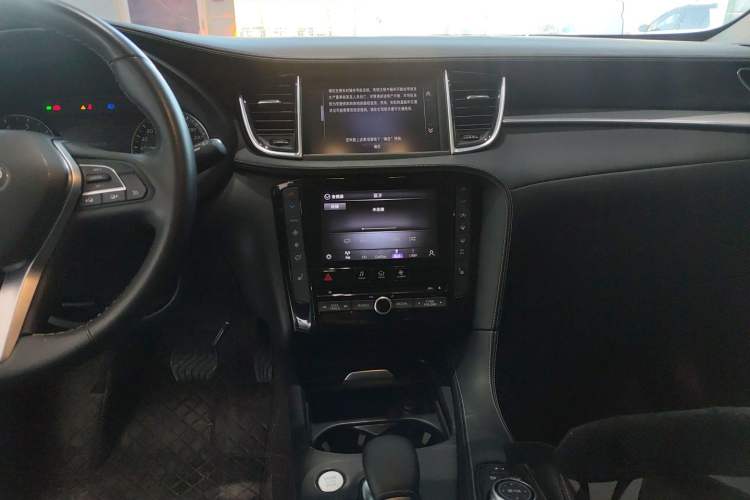 Used Infiniti QX50 2022 2.0T Four-Wheel Drive Elite Edition Audio And AC Panel