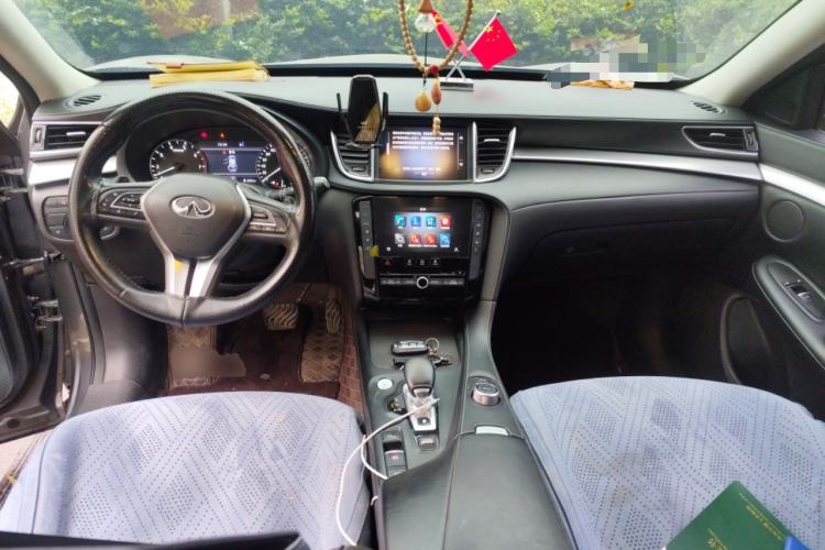 Used Infiniti QX50 2022 2.0T Two-Wheel Drive Fashion Edition Center Console