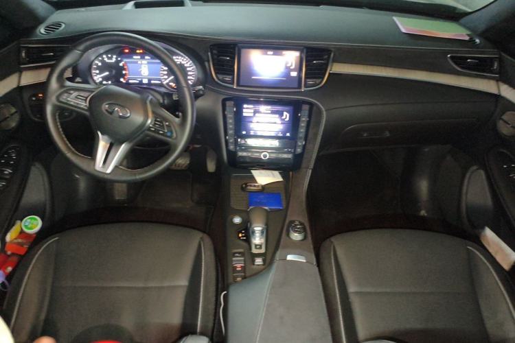 Used Infiniti QX50 2022 2.0T Four-Wheel Drive Flagship Edition Center Console