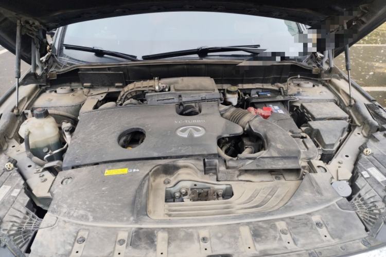 Used Infiniti QX50 2022 2.0T Two-Wheel Drive Fashion Edition Engine Bay