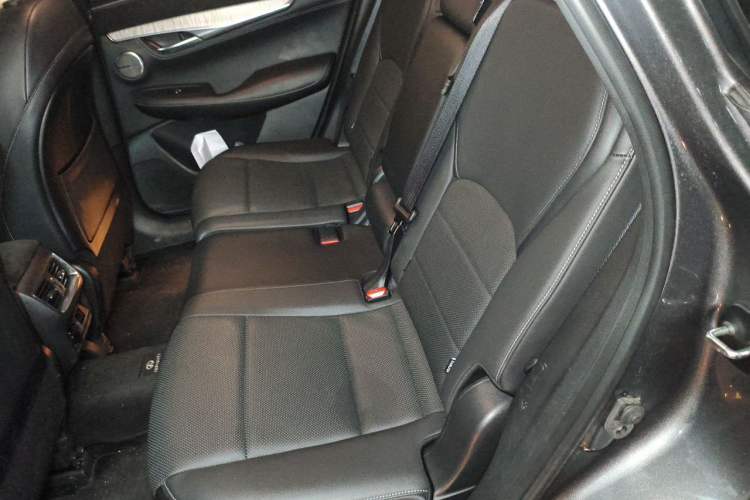 Used Infiniti QX50 2022 2.0T Four-Wheel Drive Flagship Edition Left Rear Seat