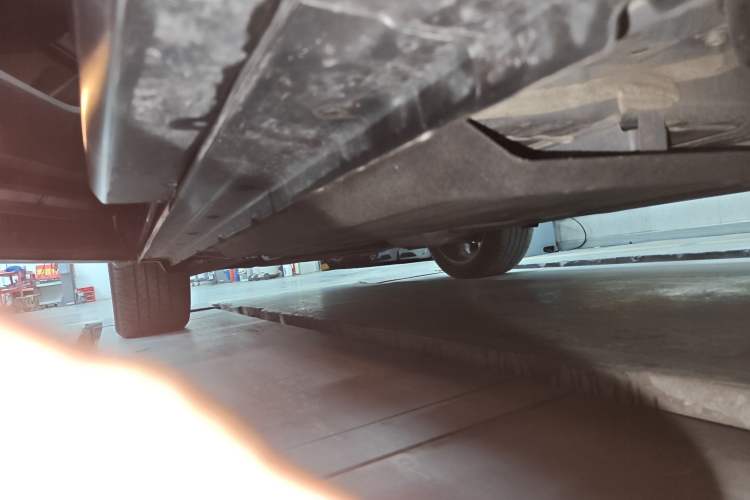 Used Infiniti QX50 2022 2.0T Two-Wheel Drive Navigation Edition Left Side Sill