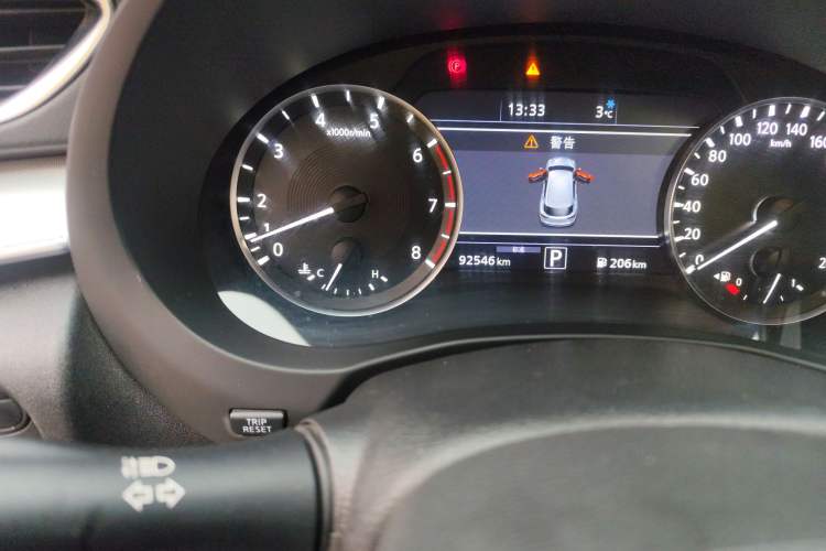 Used Infiniti QX50 2022 2.0T Two-Wheel Drive Fashion Edition Odometer Close Up