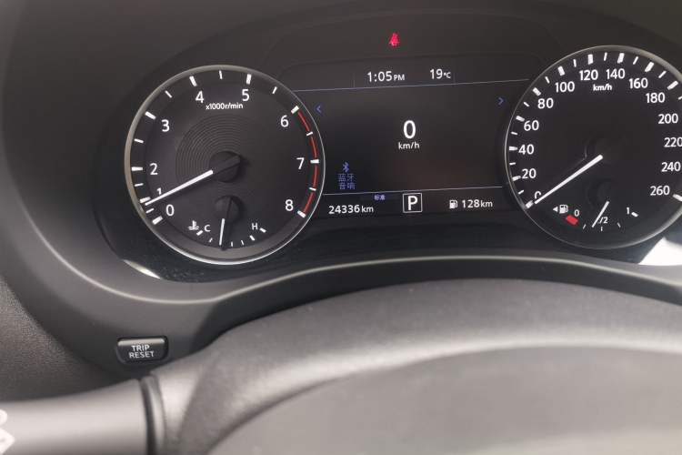 Used Infiniti QX50 2022 2.0T Four-Wheel Drive Elite Edition Odometer Close Up