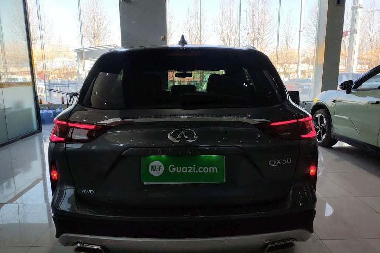 Used Infiniti QX50 2022 2.0T Four-Wheel Drive Elite Edition Rear