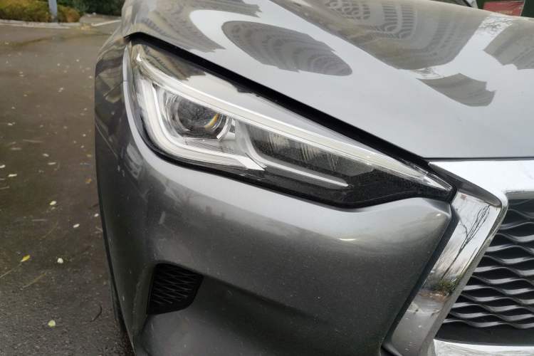 Used Infiniti QX50 2022 2.0T Two-Wheel Drive Fashion Edition Right Front Headlight