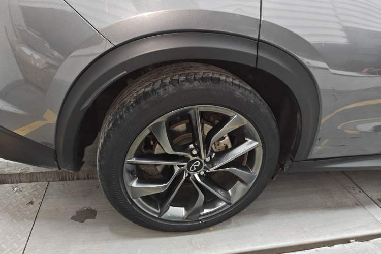 Used Infiniti QX50 2022 2.0T Two-Wheel Drive Navigation Edition Right Rear Wheel Hub