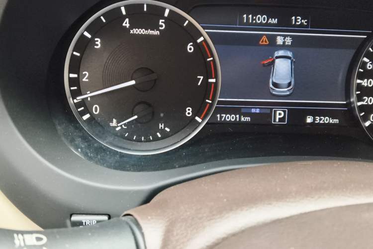 Used Infiniti QX50 2022 2.0T Four-Wheel Drive Flagship Edition Odometer Close Up