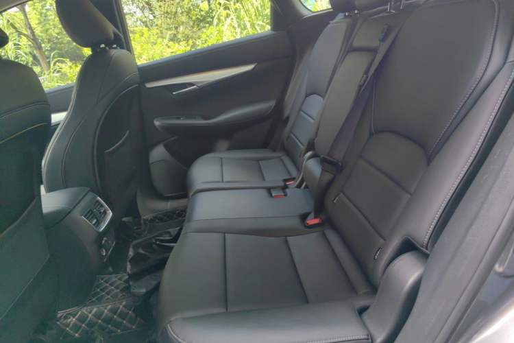 Used Infiniti QX50 2022 2.0T Two-Wheel Drive Fashion Edition Left Rear Seat