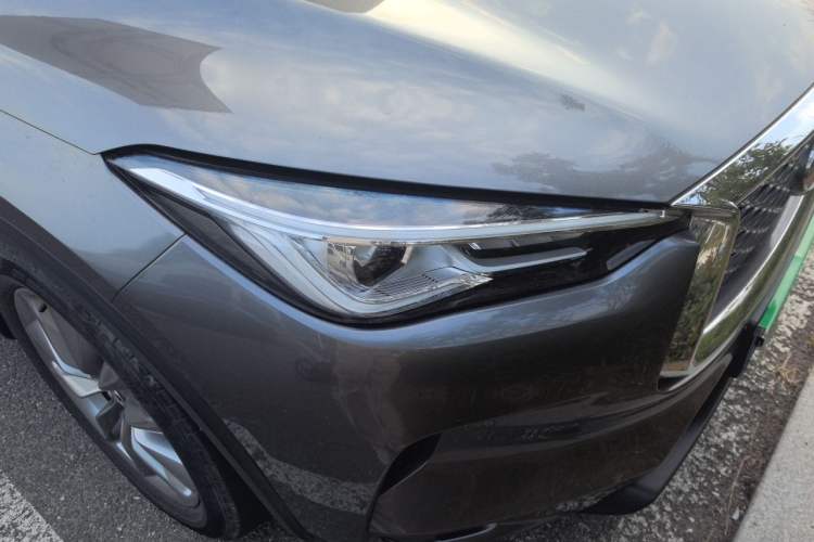 Used Infiniti QX50 2022 2.0T Four-Wheel Drive Elite Edition Right Front Headlight