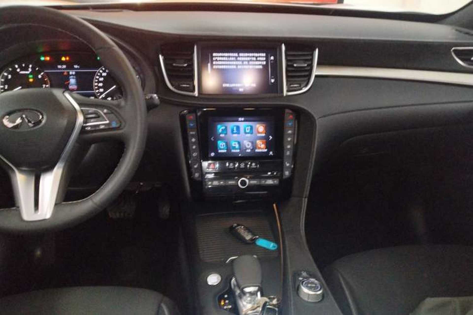 Used Infiniti QX50 2022 2.0T Four-Wheel Drive Flagship Edition Audio And AC Panel