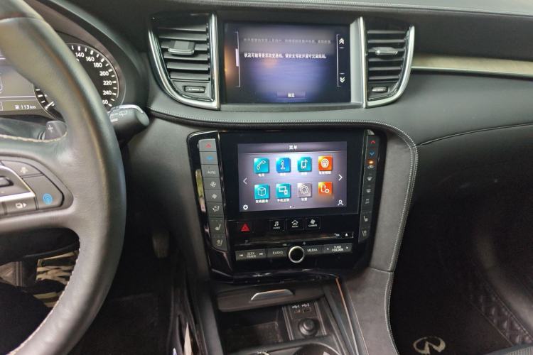 Used Infiniti QX50 2022 2.0T Two-Wheel Drive Navigation Edition Audio And AC Panel