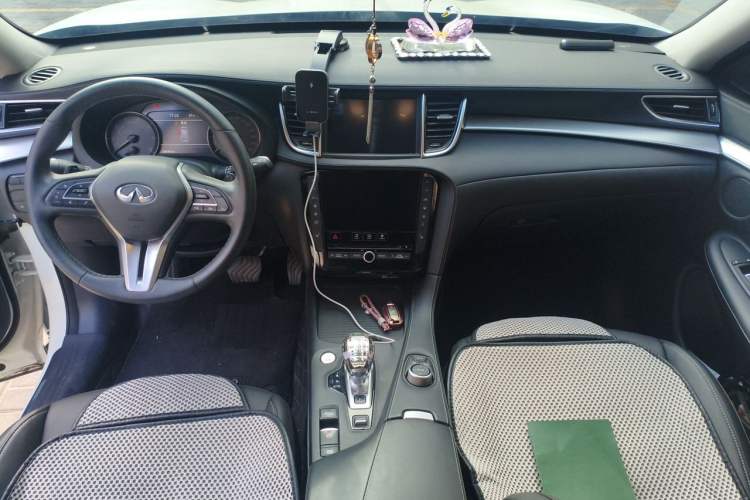 Used Infiniti QX50 2022 2.0T Four-Wheel Drive Elite Edition Center Console
