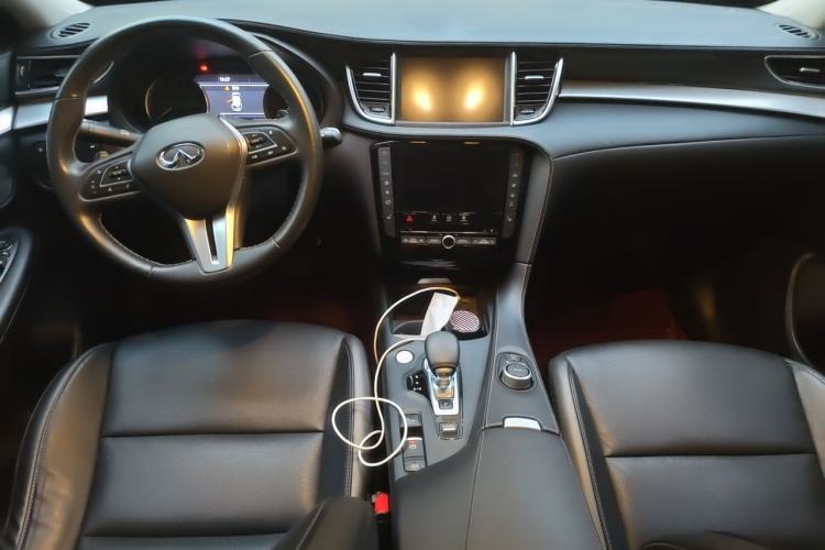 Used Infiniti QX50 2022 2.0T Four-Wheel Drive Navigation Edition Center Console