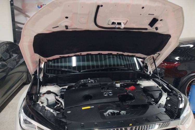 Used Infiniti QX50 2022 2.0T Four-Wheel Drive Flagship Edition Engine Bay