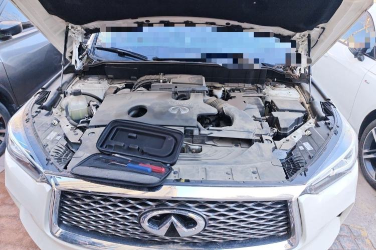 Used Infiniti QX50 2022 2.0T Two-Wheel Drive Fashion Edition Engine Bay
