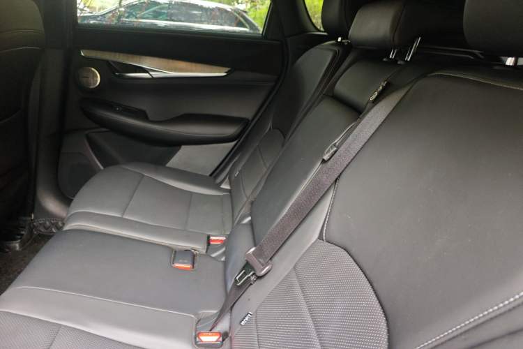 Used Infiniti QX50 2022 2.0T Two-Wheel Drive Navigation Edition Interior 4