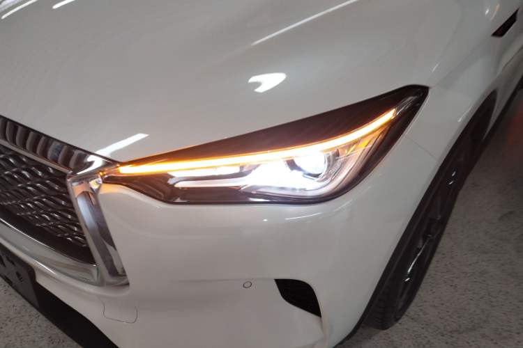 Used Infiniti QX50 2022 2.0T Four-Wheel Drive Flagship Edition Left Front Headlight