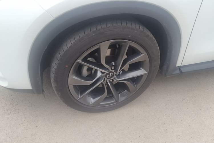 Used Infiniti QX50 2022 2.0T Four-Wheel Drive Navigation Edition Left Front Wheel Hub