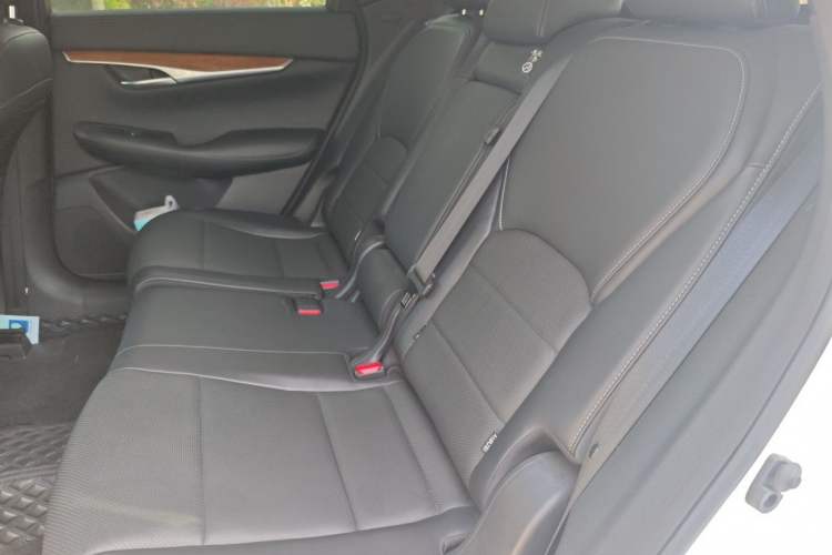 Used Infiniti QX50 2022 2.0T Two-Wheel Drive Navigation Edition Left Rear Seat