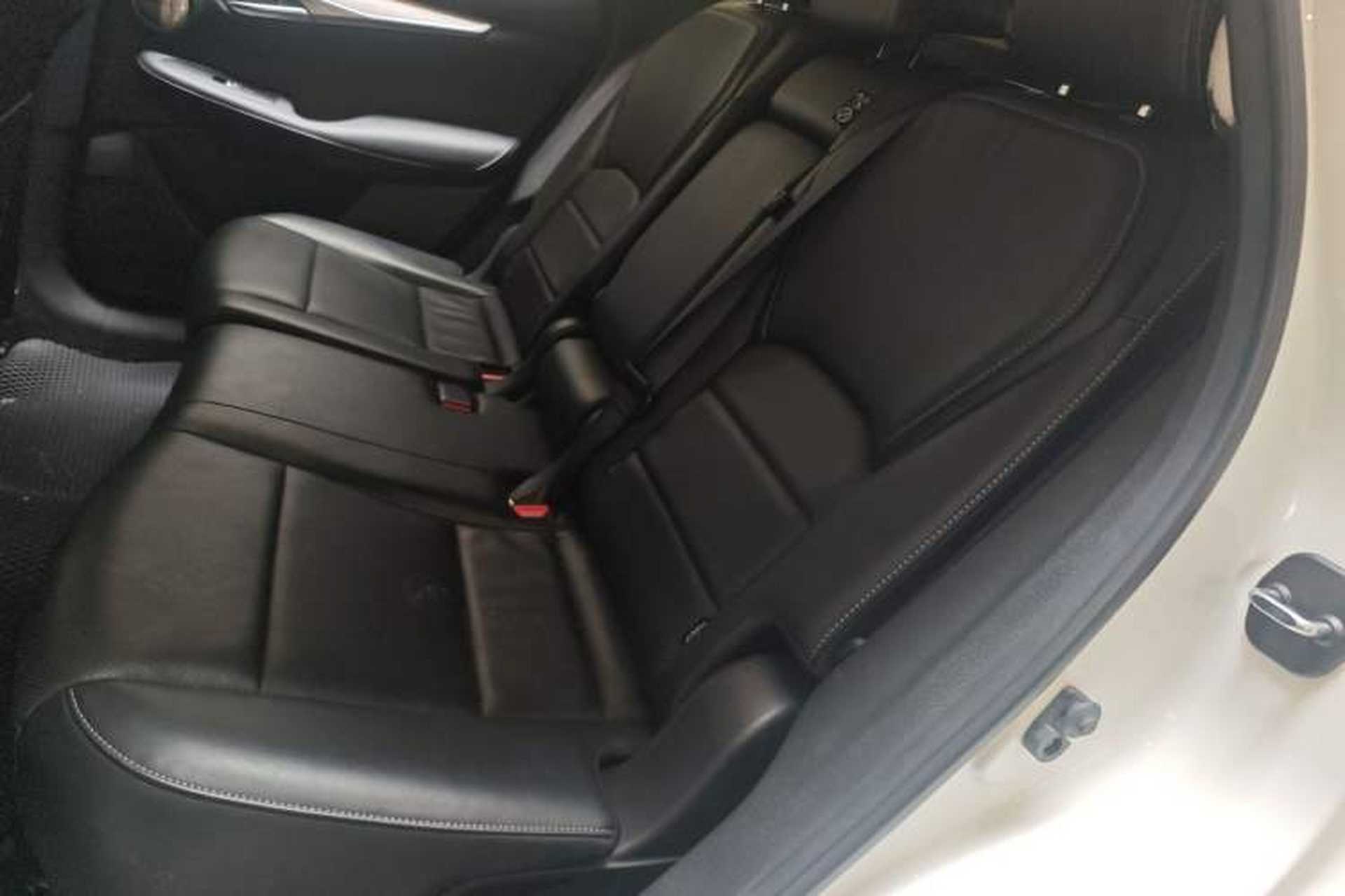 Used Infiniti QX50 2022 2.0T Two-Wheel Drive Navigation Edition Left Rear Seat