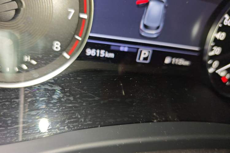 Used Infiniti QX50 2022 2.0T Two-Wheel Drive Navigation Edition Odometer Close Up