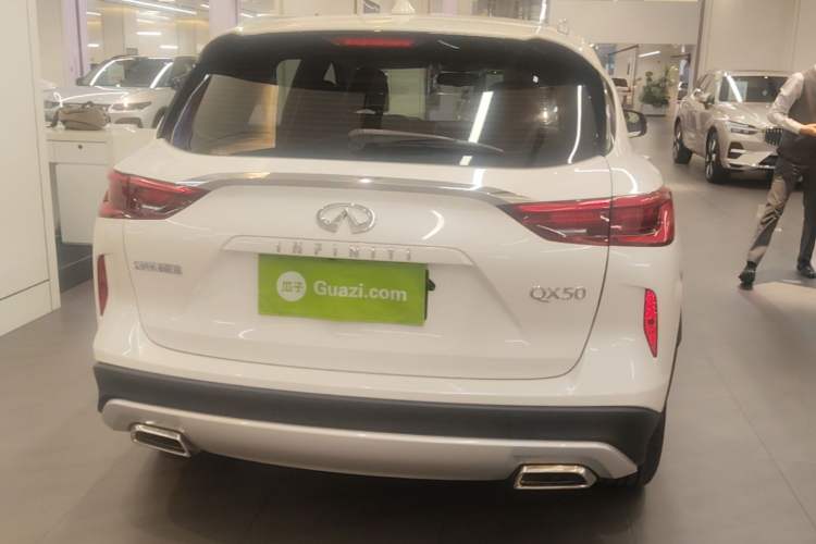 Used Infiniti QX50 2022 2.0T Four-Wheel Drive Elite Edition Rear