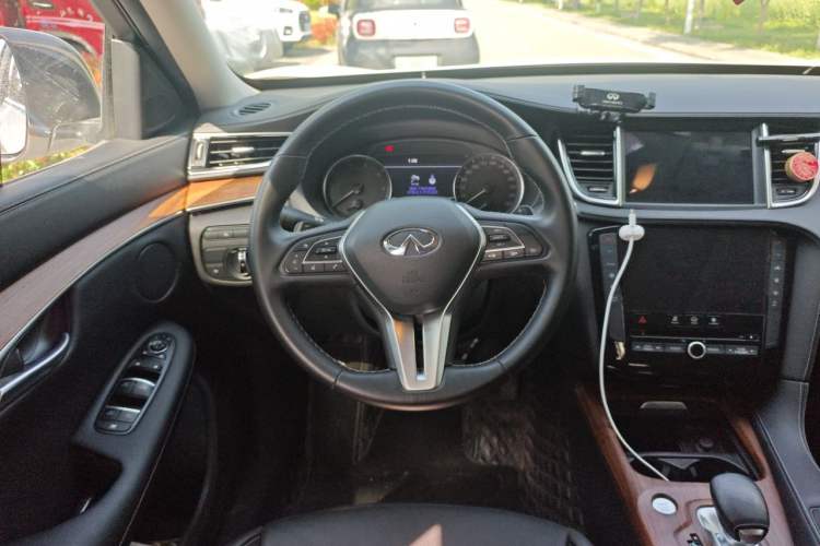 Used Infiniti QX50 2022 2.0T Two-Wheel Drive Navigation Edition Steering Wheel