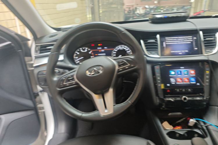 Used Infiniti QX50 2022 2.0T Two-Wheel Drive Navigation Edition Steering Wheel