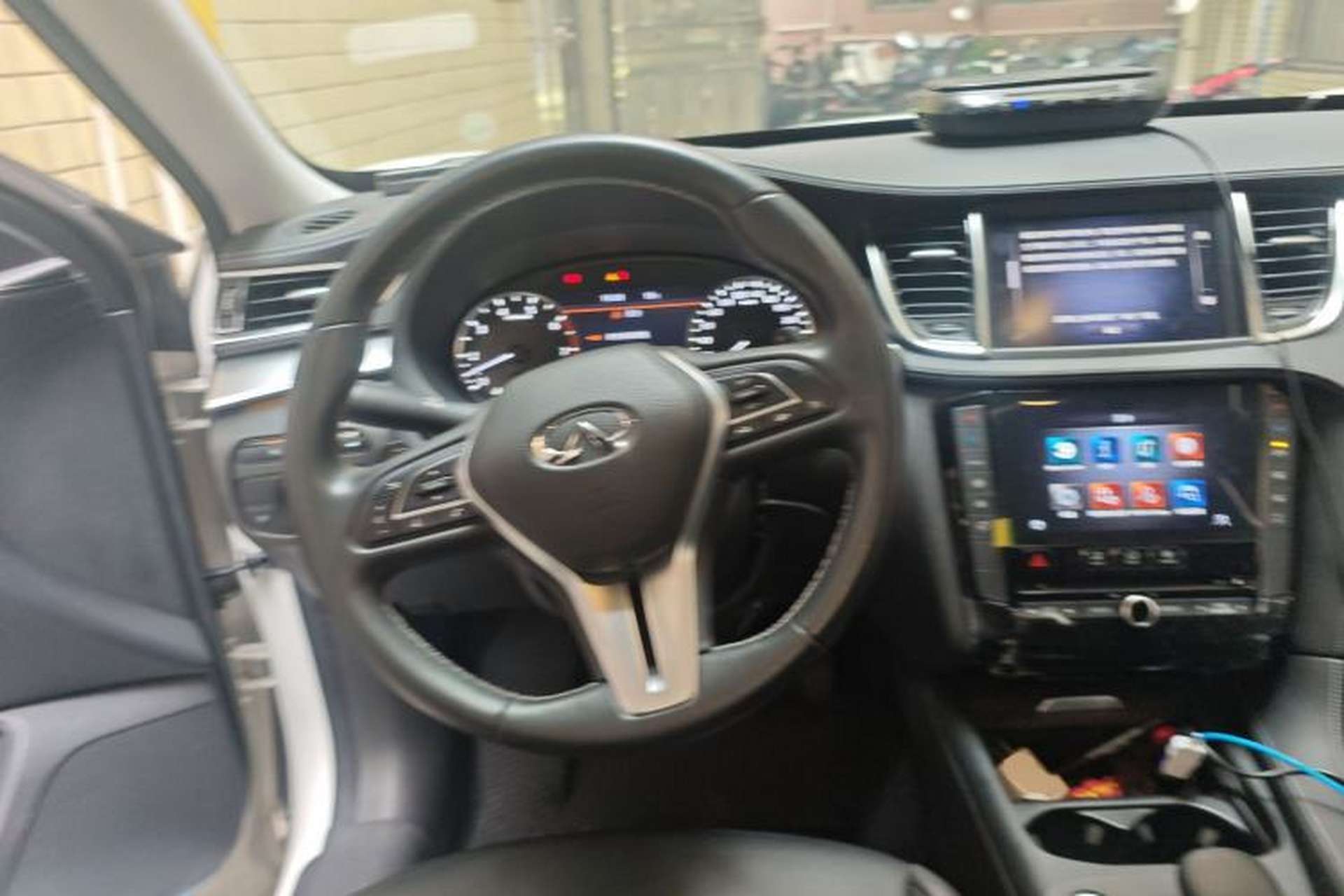 Used Infiniti QX50 2022 2.0T Two-Wheel Drive Navigation Edition Steering Wheel
