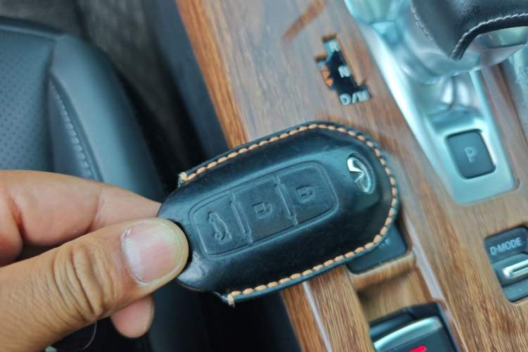 Used Infiniti QX50 2022 2.0T Two-Wheel Drive Navigation Edition Vehicle Key
