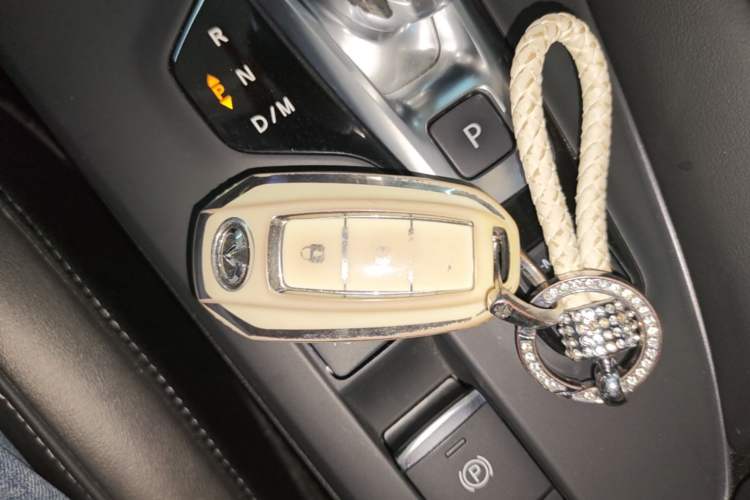 Used Infiniti QX50 2022 2.0T Two-Wheel Drive Navigation Edition Vehicle Key