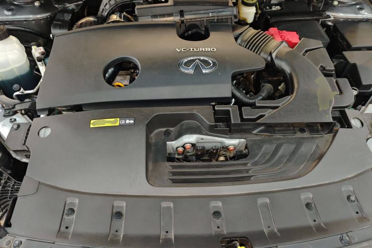 Used Infiniti QX50 2024 2.0T Two-Wheel Drive Navigation Edition Engine Bay