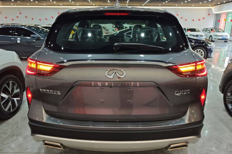 Used Infiniti QX50 2024 2.0T Two-Wheel Drive Navigation Edition Rear