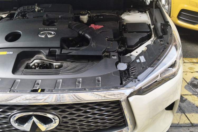 Used Infiniti QX50 2024 2.0T Two-Wheel Drive Navigation Edition Engine Bay Left