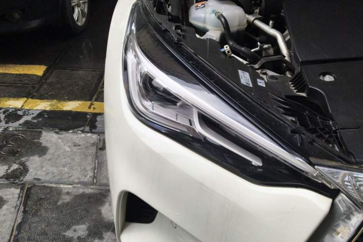 Used Infiniti QX50 2024 2.0T Two-Wheel Drive Navigation Edition Right Front Headlight